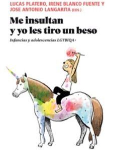 ME INSULTAN Y YO LES TIRO UN BESO